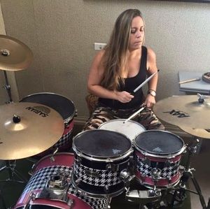 Meet your Posher, Carolina